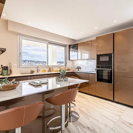 45 Croisette - Luxurious 3-bedroom Croisette Terrace And Sea View Cannes