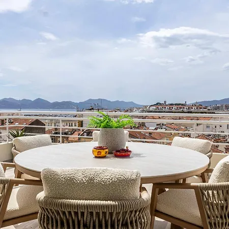 45 Croisette - Luxurious 3-bedroom Croisette Terrace And Sea View Apartman